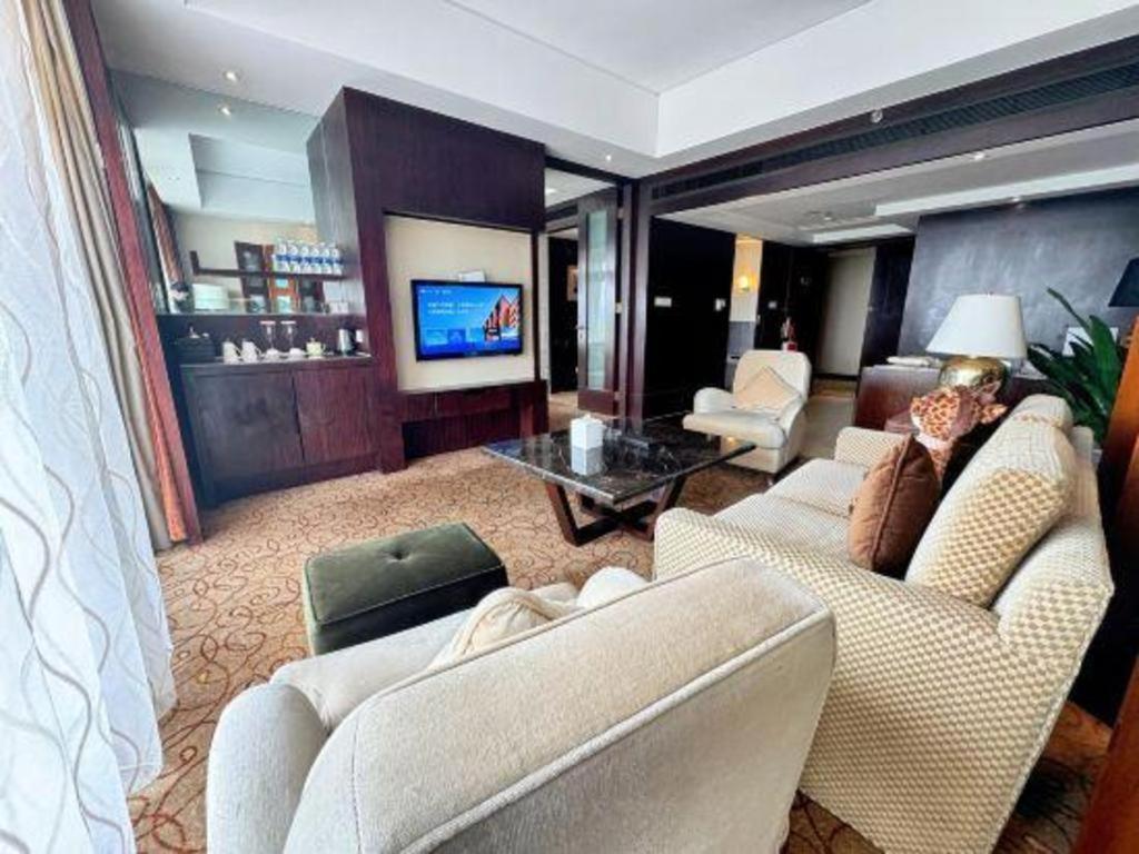 New Century Grand Hotel Xuzhou Eksteriør billede